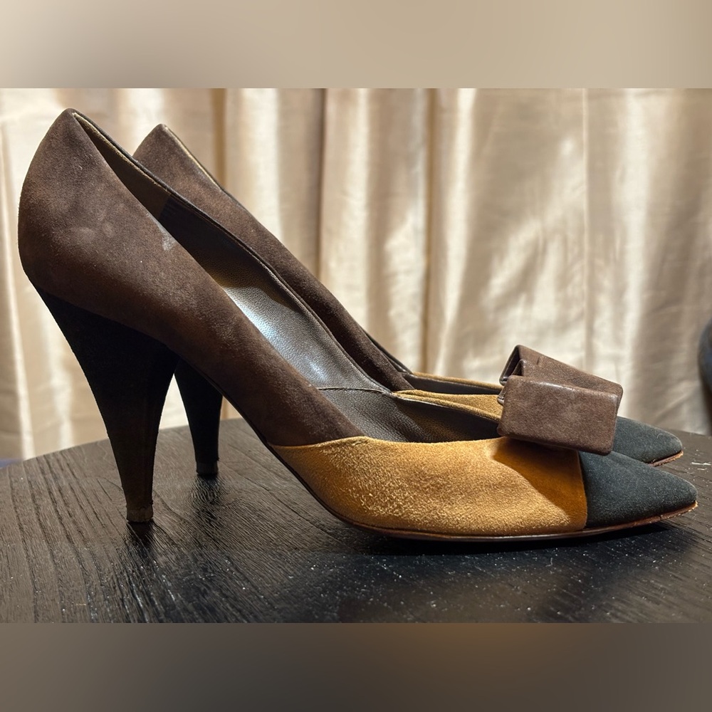 Pre-loved Moschino heels Bow-embellished Size 10
